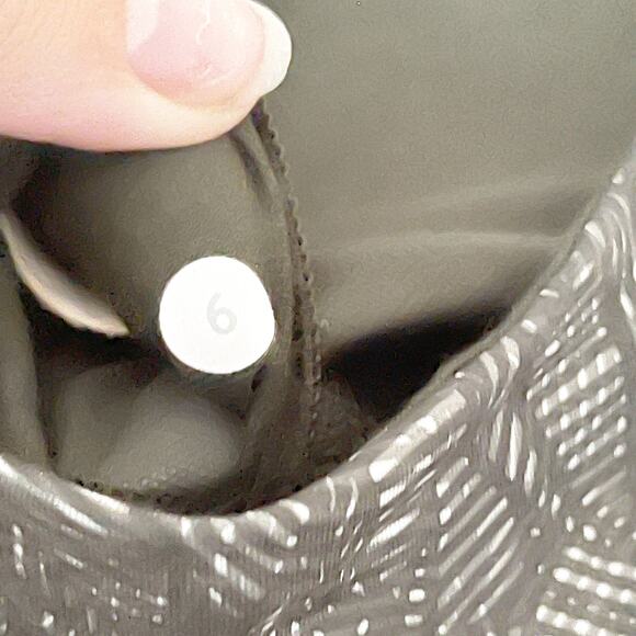 LULULEMON Wrap It Up Workout Tank Gator Green 6 - Picture 9 of 10